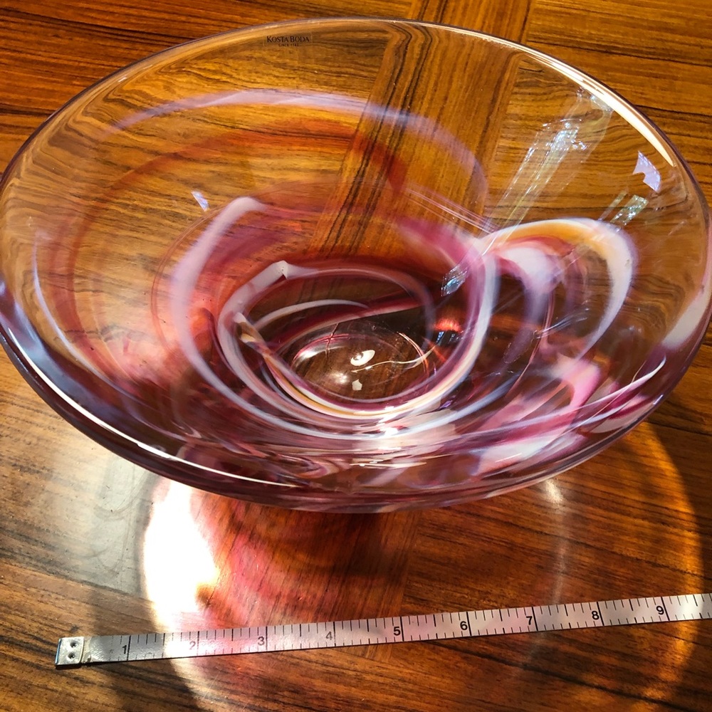 Kosta Boda 9 1/2" pink swirl glass bowl